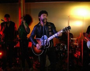 Diego Torres festejó los 100 programas de Vecinos en guerra