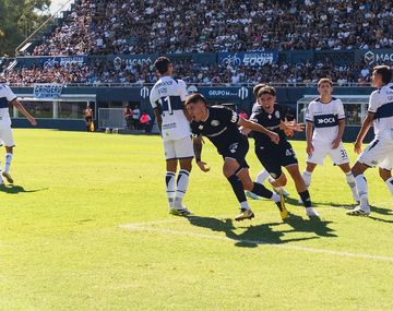 Independiente Rivadavia le ganó en la última a Gimnasia y llegó a lo más alto de la Zona B