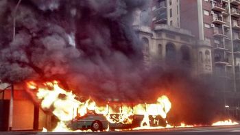 Ocurrió sobre la avenida Belgrano, casi esquina Lavalle Ocurrió sobre la avenida Belgrano, casi esquina Lavalle