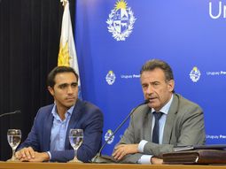 Subsecretario, José Luis Satdjian y Ministro de Salud Pública, Daniel Salinas