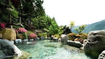 Nada como disfrutar de un onsen japonés Nada como disfrutar de un onsen japonés