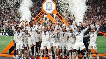 Con un golazo de Emiliano Buendía, el Aston Villa de Dibu Martínez se consagró campeón de la Europa League Con un golazo de Emiliano Buendía, el Aston Villa de Dibu Martínez se consagró campeón de la Europa League