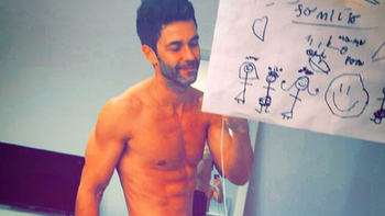 mariano martinez sigue provocando con fotos sexies y asegura: no me niego a la pasion mariano martinez sigue provocando con fotos sexies y asegura: no me niego a la pasion