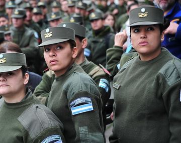 Expectativa por la respuesta oficial a gendarmes y prefectos