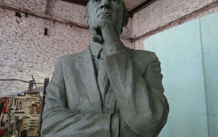 El Virrey será el primer entrenador con dos estatuas en clubes diferentes