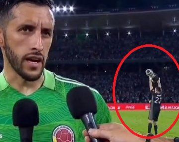 El alocado festejo del Dibu Martínez se coló en la transmisión colombiana