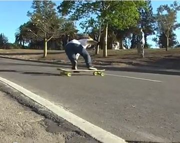 Murió un joven cuando practicaba longboard