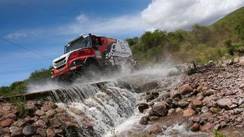 la quinta etapa del dakar 2016 dejo a un argentino al frente en los camiones la quinta etapa del dakar 2016 dejo a un argentino al frente en los camiones