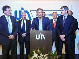 Francisco Cabrera y Marcos Peña con la UIA en 2016