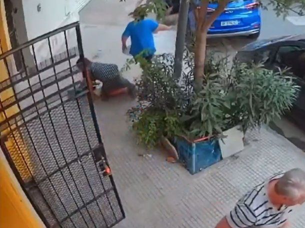 Video: brutal robo piraña a una familia en Parque Patricios