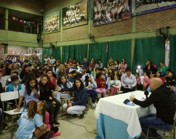 La incómoda pregunta de una nena a Sampaoli: ¿Te hace caso Messi?