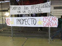 toma en el colegio nacional buenos aires en rechazo a una reforma toma en el colegio nacional buenos aires en rechazo a una reforma