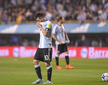 Messi se lamenta por el empate ante Perú