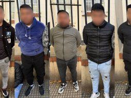 La Policía de la Ciudad detuvo a cinco mecánicos acusados de estafas. La Policía de la Ciudad detuvo a cinco mecánicos acusados de estafas.