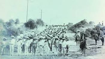 El Ejército Libertador del Sur es recibido por el pleno de la Soberana Convención Revolucionaria en 1914. El Ejército Libertador del Sur es recibido por el pleno de la Soberana Convención Revolucionaria en 1914.