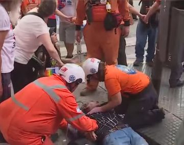Se desmayó un jubilado durante la marcha en el Congreso
