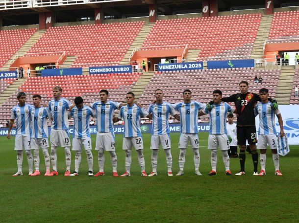 Selección Argentina Sub-20 vs Chile por el Sudamericano 2025: horario, formaciones y TV