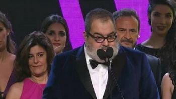 jorge lanata, abucheado al subir al escenario por hablar de politica jorge lanata, abucheado al subir al escenario por hablar de politica