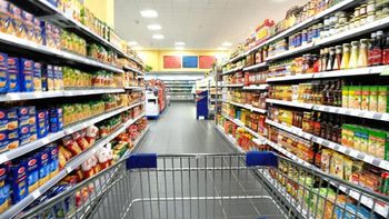 recesion: el indec admite freno en el consumo en supermercados y shoppings