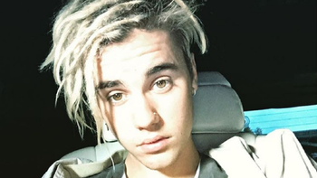 video: el bochornoso momento de justin bieber con un grupo de fans video: el bochornoso momento de justin bieber con un grupo de fans