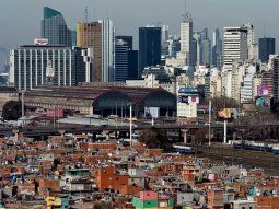 Una familia necesitó casi $500.000 para no ser pobre a fines de 2023