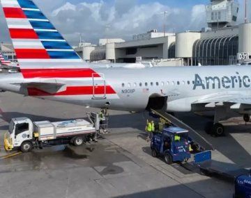 Un de American Airlines que iba a Miami se declaró en emergencia y tuvo que volver a Ezeiza.