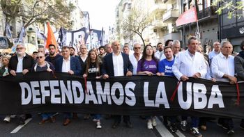 Sigue la lucha de docentes y no docentes universitarios.