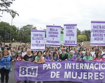 Masivas marchas por el Día Internacional de la Mujer en todo el país