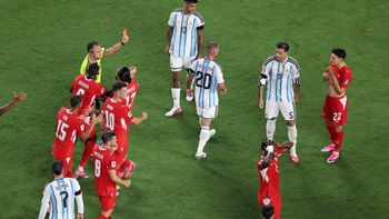 la fifa respaldo al var y sostuvo que la expulsion de embolo ante argentina fue correcta