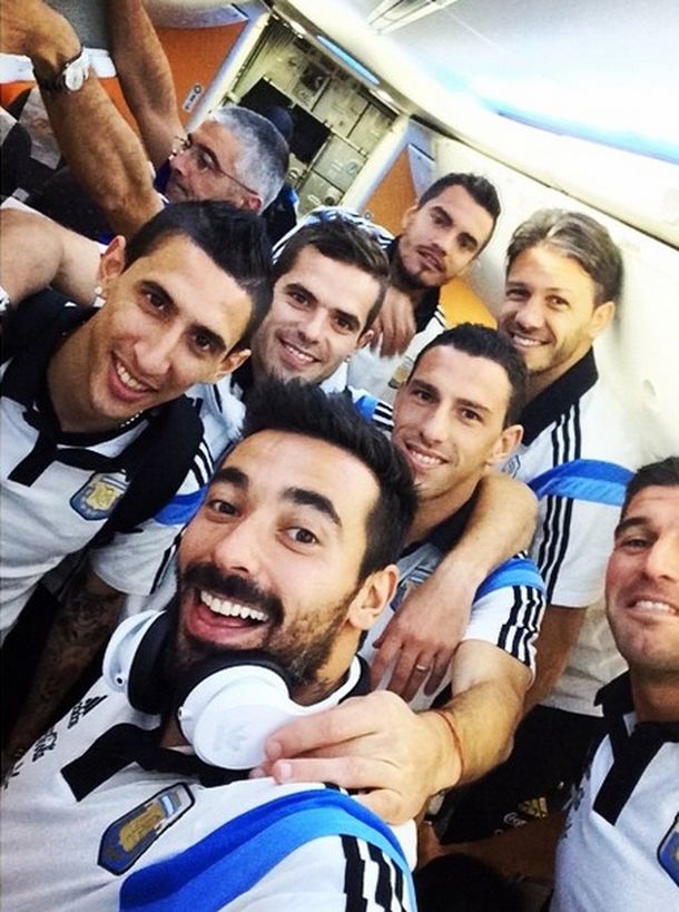 Argentina llegó a Río de Janeiro para su debut frente Bosnia