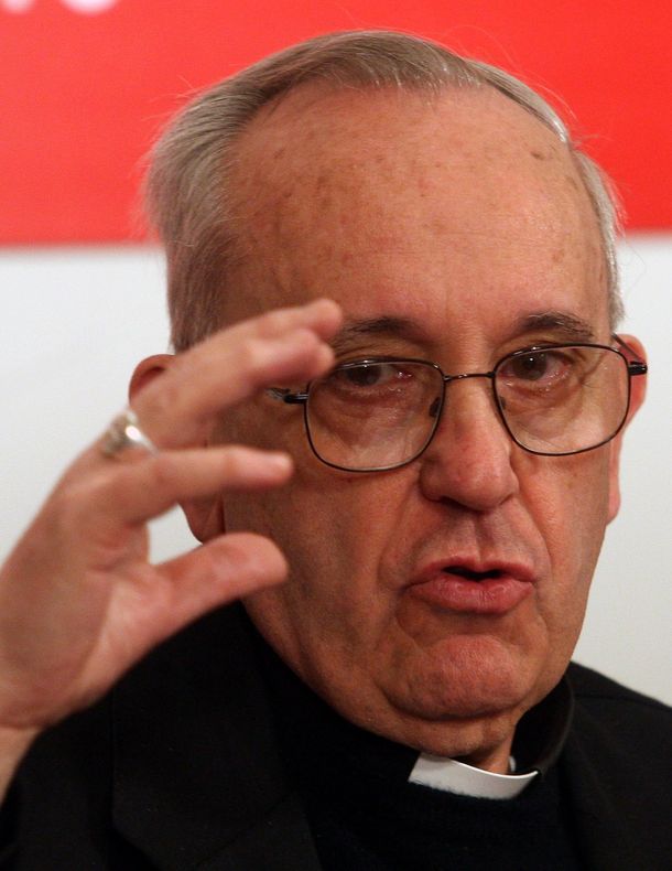 Exponen una serie de fotos de Bergoglio antes de ser Papa