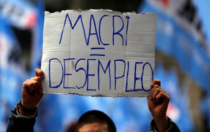 Macri = desempleo, el reclamo en una de las marchas contra su gobierno