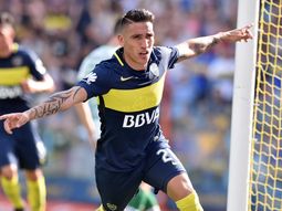 Ricardo Centurión festeja tras convertir en la Bombonera. Ricardo Centurión festeja tras convertir en la Bombonera.