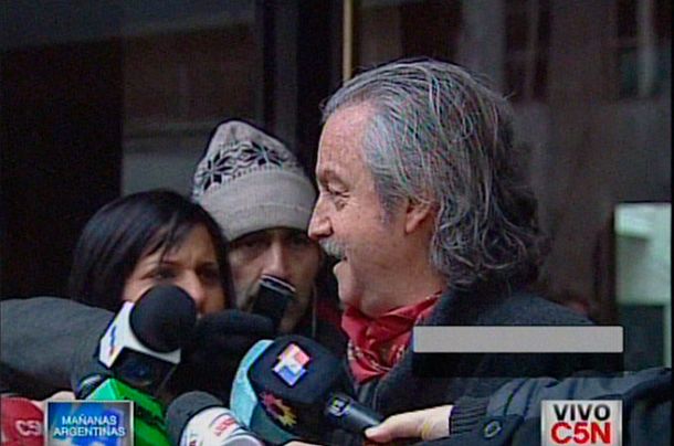 Los vecinos dialogaron con la prensa