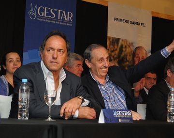 Scioli respaldó la lista de candidatos a diputados del FpV en Santa Fe