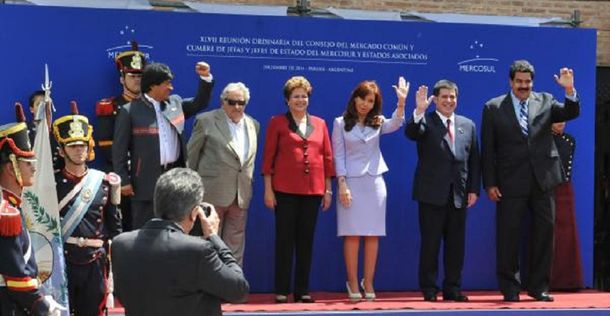 Cristina recibió a los mandatarios de la región y dio inicio a la Cumbre