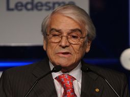 antes del acto con la presidenta, la uia dijo que no hay tirantez antes del acto con la presidenta, la uia dijo que no hay tirantez