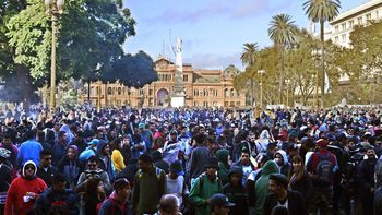 mas de 200.000 personas marcharon por la regulacion del cultivo y uso del cannabis mas de 200.000 personas marcharon por la regulacion del cultivo y uso del cannabis