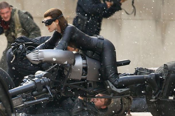 Anne hathaway gatubela 3