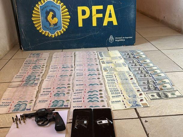 Encontraron un total de 11.421.300 de pesos en efectivo junto con 3.600 dólares Encontraron un total de 11.421.300 de pesos en efectivo junto con 3.600 dólares