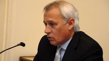 muere un funcionario de santa cruz de un tiro accidental muere un funcionario de santa cruz de un tiro accidental