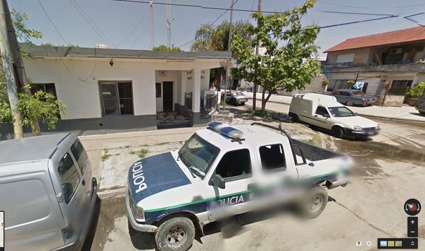 Tres delincuentes robaron a los únicos dos policías de una comisaría de Quilmes