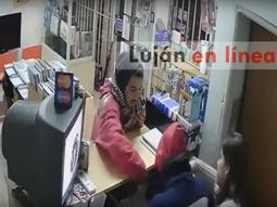 nueve reinas: con un arma que nunca existio, robaron una casa de videojuegos nueve reinas: con un arma que nunca existio, robaron una casa de videojuegos