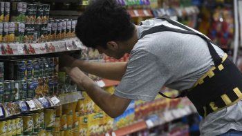 en comercio cobran el ultimo tramo del aumento de salarios en marzo en comercio cobran el ultimo tramo del aumento de salarios en marzo