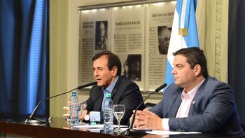 Jorge Triaca, junto a Mario Quintana en Casa de Gobierno Jorge Triaca, junto a Mario Quintana en Casa de Gobierno