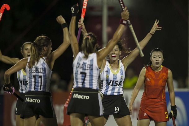 Las Leonas vencieron a China y están en cuartos de final