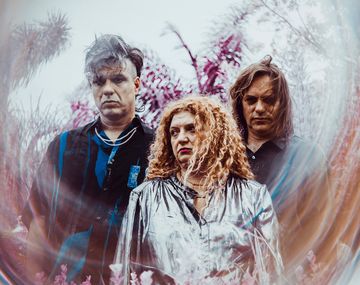 Tomates en Verano adelanta su próximo disco con el estreno de “Decí quién sos”