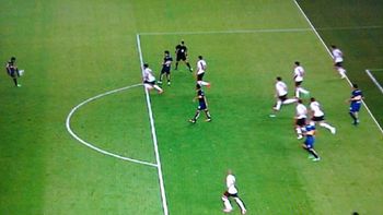 una semi condicionada por los fallos arbitrales: mira las ayudas que tuvo river una semi condicionada por los fallos arbitrales: mira las ayudas que tuvo river