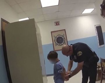 Estados unidos: un video viral muestra c&oacute;mo arrestaron a un ni&ntilde;o con discapacidad