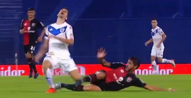 Pablo Pérez se convirtió en el jugador más amonestado en la historia de Newells